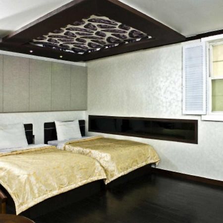 Diamond Hotel Suwon Extérieur photo